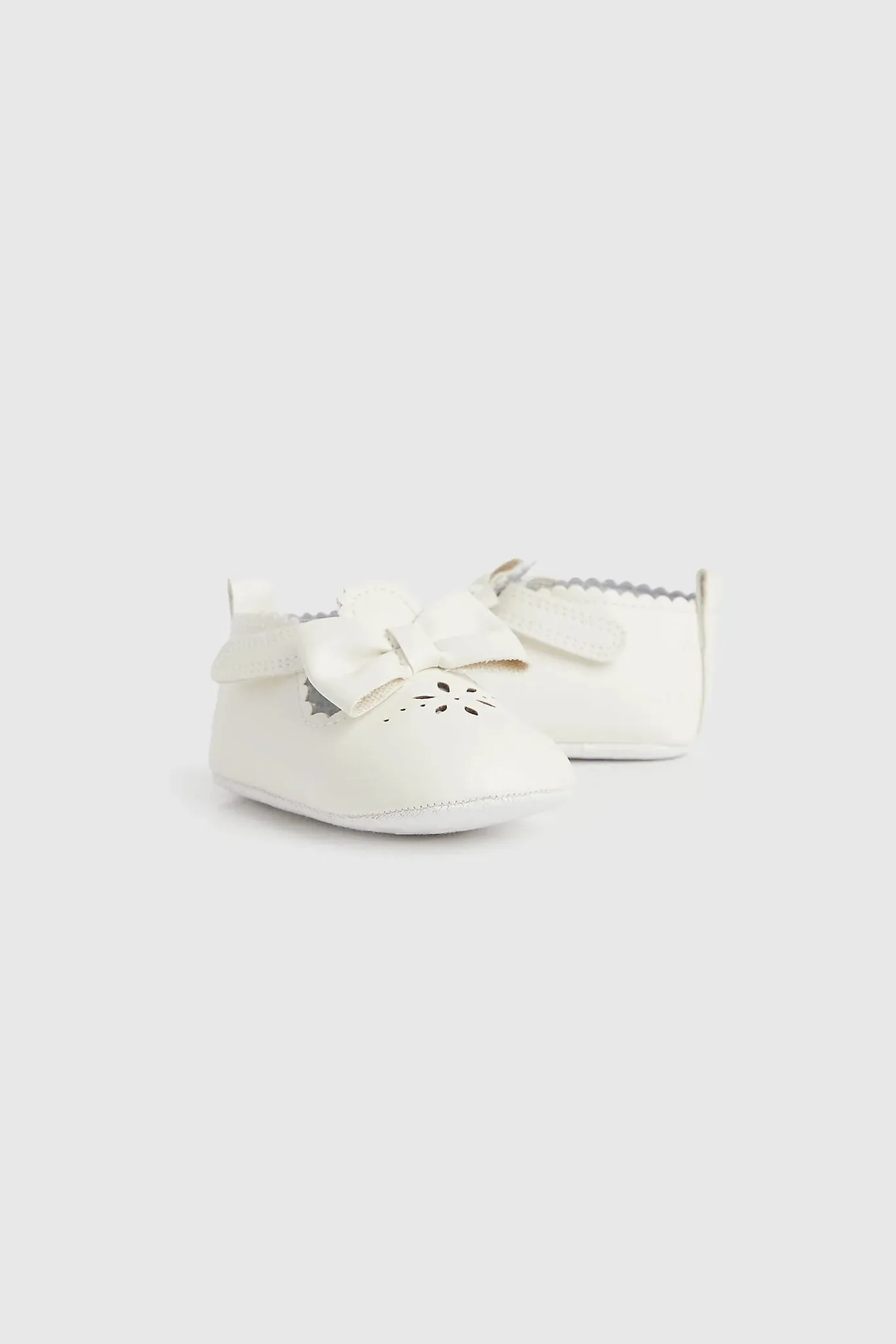 Pram Shoes and Headband Set